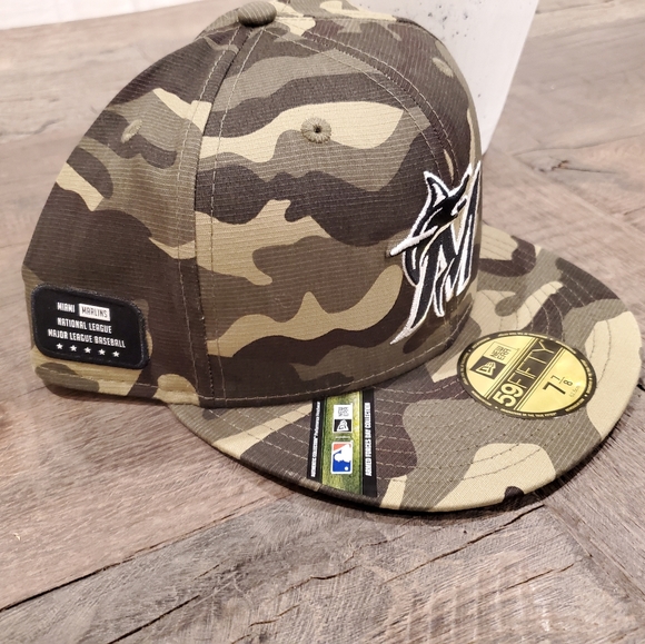 NEW ERA MIAMI MARLINS ARMED FORCES BASEBALL HAT - Picture 3 of 3